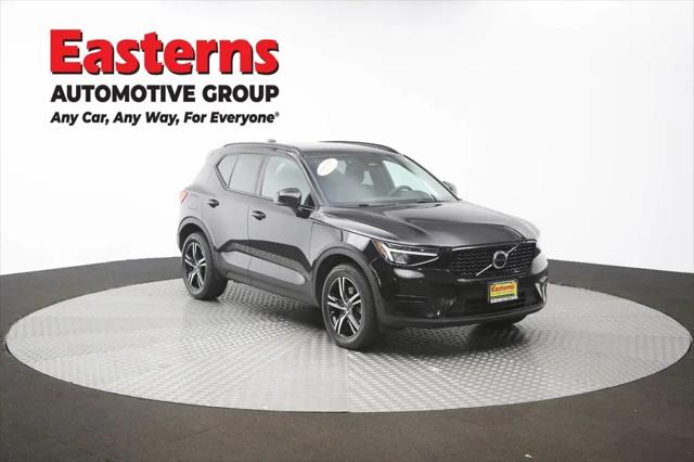 2024 Volvo XC40 Core
