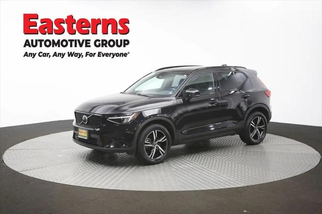 2024 Volvo XC40 Core