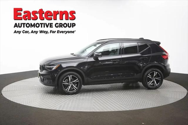2024 Volvo XC40 Core