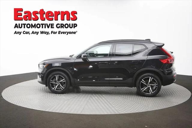 2024 Volvo XC40 Core