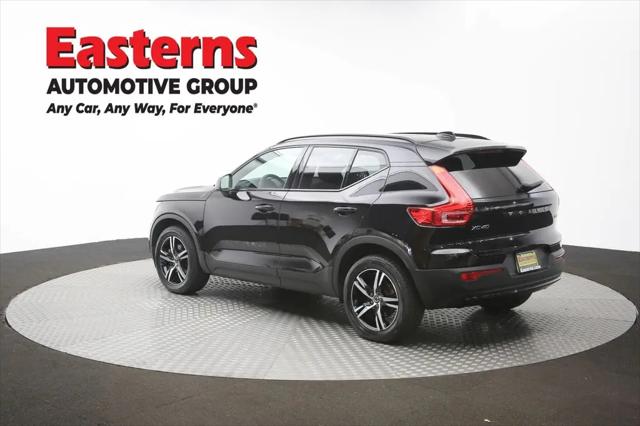 2024 Volvo XC40 Core