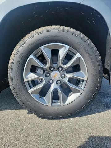 2026 Chevrolet Silverado 1500 4WD Crew Cab Short Bed LT with 2FL
