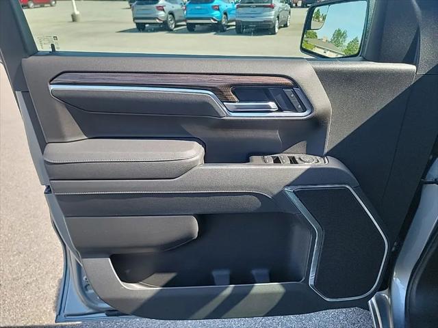 2026 Chevrolet Silverado 1500 4WD Crew Cab Short Bed LT with 2FL