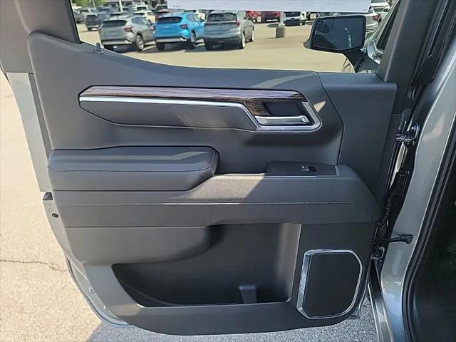 2026 Chevrolet Silverado 1500 4WD Crew Cab Short Bed LT with 2FL
