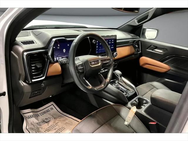 2023 GMC Canyon 4WD Crew Cab Short Box AT4