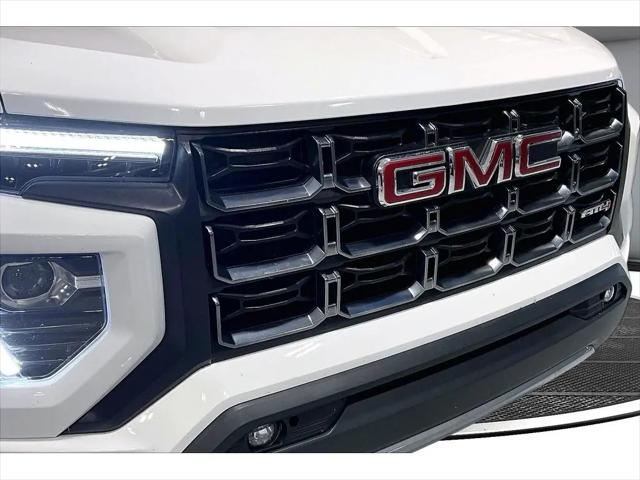 2023 GMC Canyon 4WD Crew Cab Short Box AT4