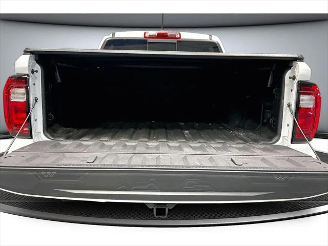 2023 GMC Canyon 4WD Crew Cab Short Box AT4