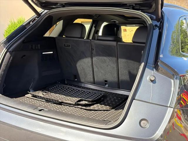 2020 Audi Q5 Titanium Premium 45 TFSI quattro S tronic