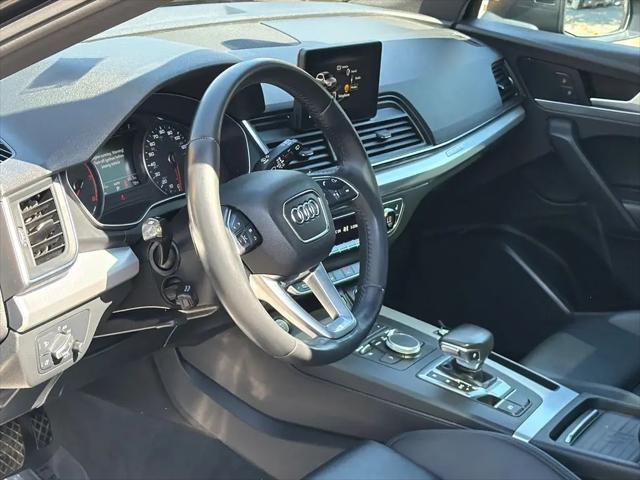 2020 Audi Q5 Titanium Premium 45 TFSI quattro S tronic