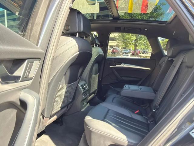 2020 Audi Q5 Titanium Premium 45 TFSI quattro S tronic