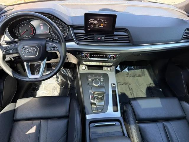2020 Audi Q5 Titanium Premium 45 TFSI quattro S tronic