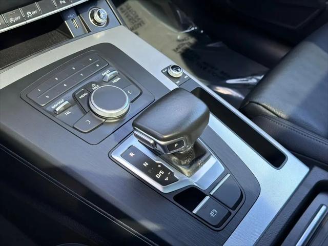 2020 Audi Q5 Titanium Premium 45 TFSI quattro S tronic