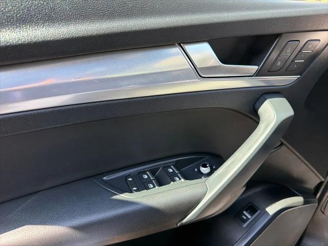 2020 Audi Q5 Titanium Premium 45 TFSI quattro S tronic