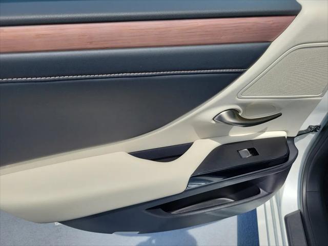 2025 Lexus ES 350 ES 350
