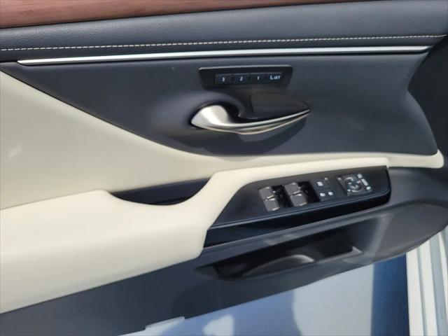 2025 Lexus ES 350 ES 350
