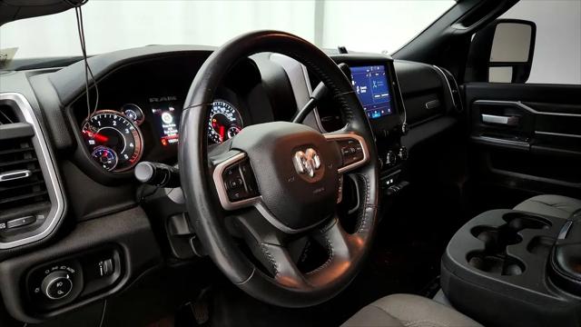 2024 Ram 3500 Big Horn Crew Cab 4x4 8' Box
