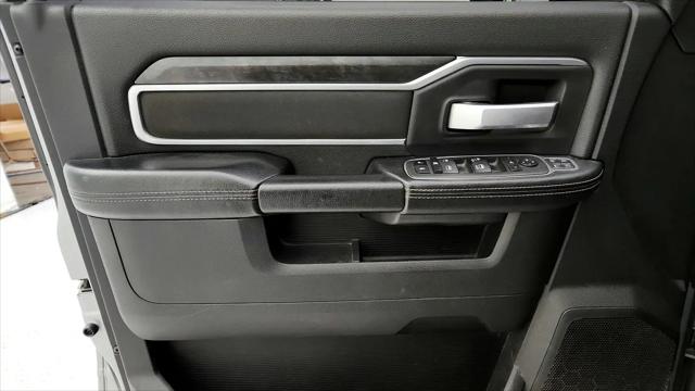 2024 Ram 3500 Big Horn Crew Cab 4x4 8' Box