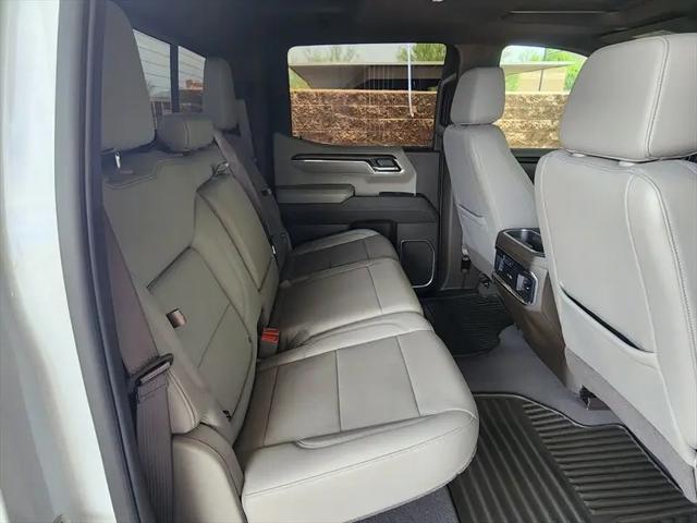 2024 GMC Sierra 1500 2WD Crew Cab Short Box SLT