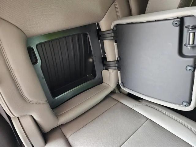 2024 GMC Sierra 1500 2WD Crew Cab Short Box SLT