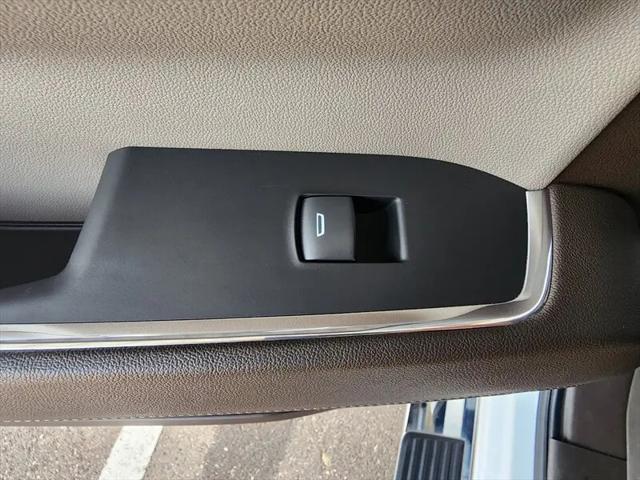2024 GMC Sierra 1500 2WD Crew Cab Short Box SLT