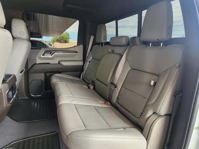 2024 GMC Sierra 1500 2WD Crew Cab Short Box SLT