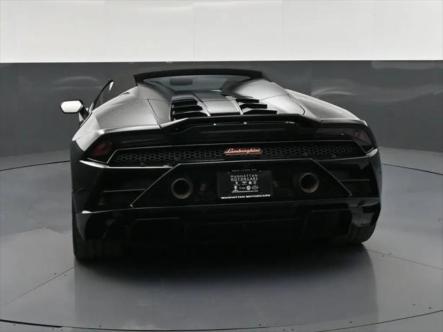 2022 Lamborghini Huracan Evo Spyder RWD