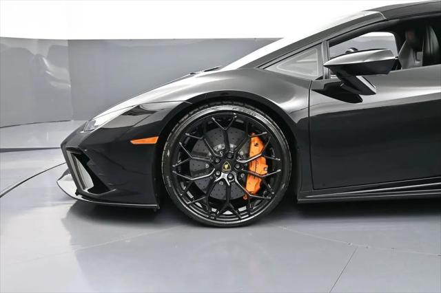 2022 Lamborghini Huracan Evo Spyder RWD