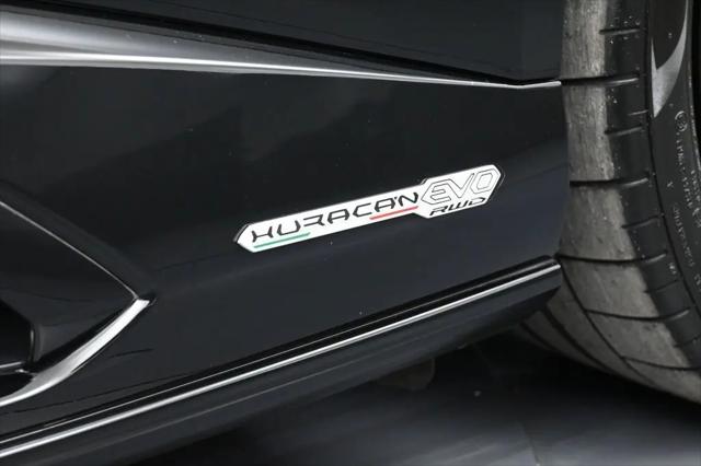 2022 Lamborghini Huracan Evo Spyder RWD
