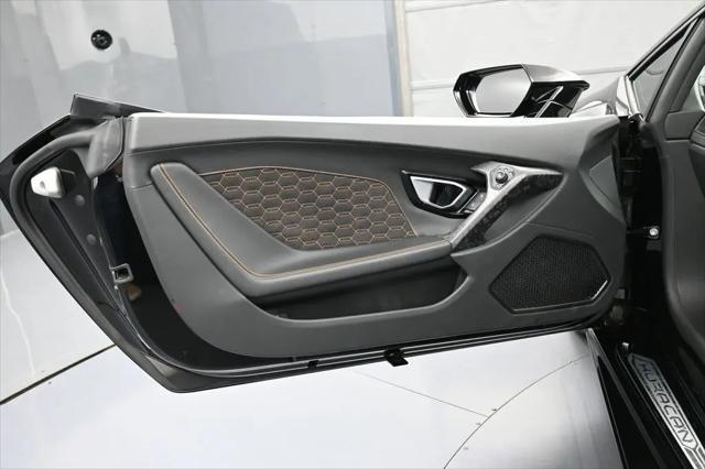 2022 Lamborghini Huracan Evo Spyder RWD