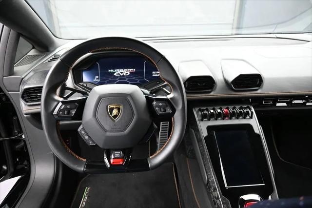 2022 Lamborghini Huracan Evo Spyder RWD