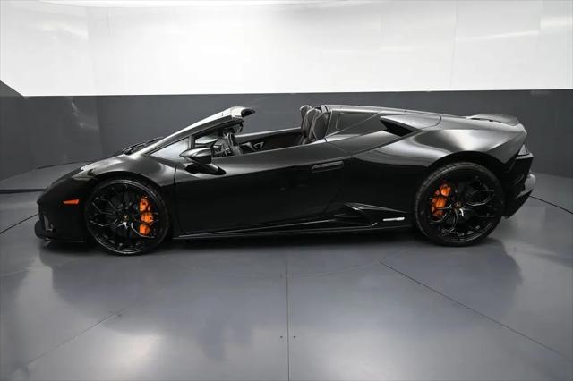 2022 Lamborghini Huracan Evo Spyder RWD