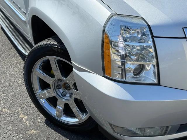 2013 Cadillac Escalade EXT Luxury