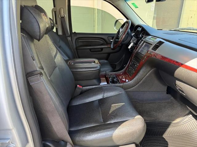 2013 Cadillac Escalade EXT Luxury