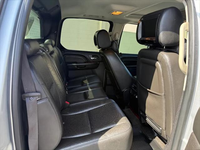 2013 Cadillac Escalade EXT Luxury
