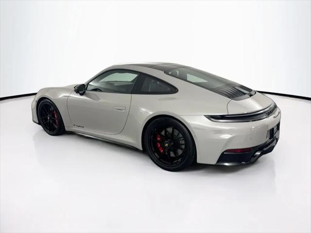2026 Porsche 911 Carrera 4 GTS