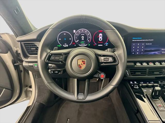 2026 Porsche 911 Carrera 4 GTS