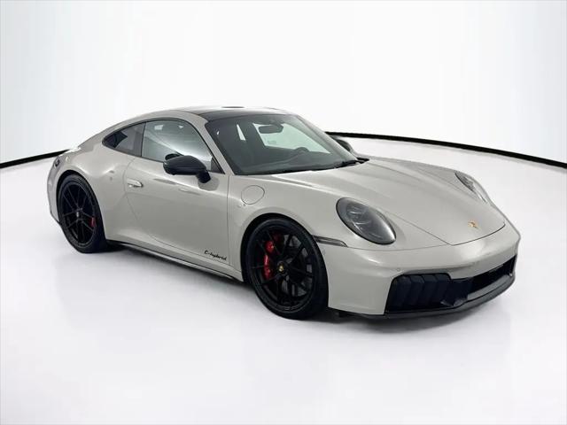 2026 Porsche 911 Carrera 4 GTS
