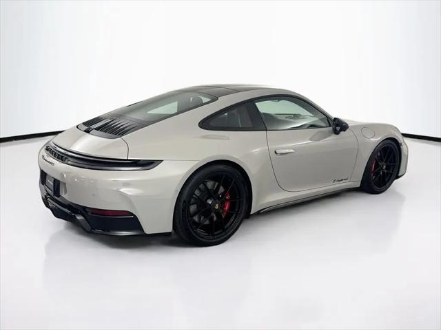 2026 Porsche 911 Carrera 4 GTS