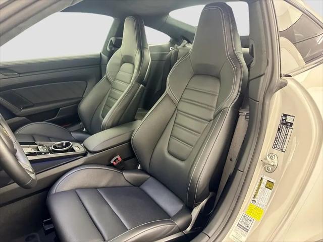 2026 Porsche 911 Carrera 4 GTS
