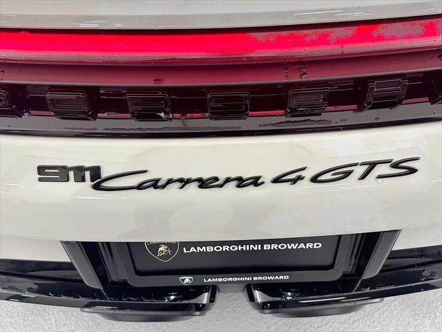 2026 Porsche 911 Carrera 4 GTS