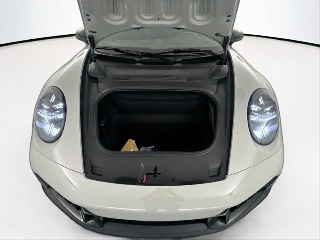 2026 Porsche 911 Carrera 4 GTS