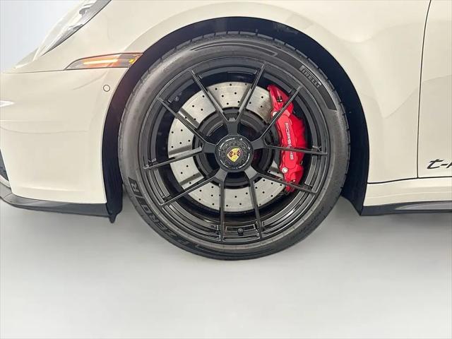 2026 Porsche 911 Carrera 4 GTS