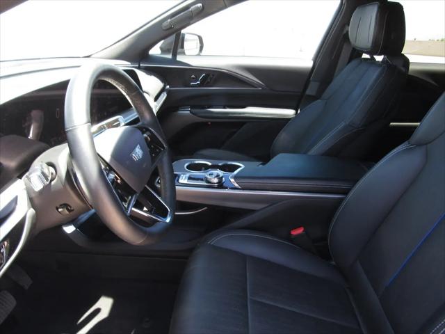 2024 Cadillac iQ Sport w/1SF