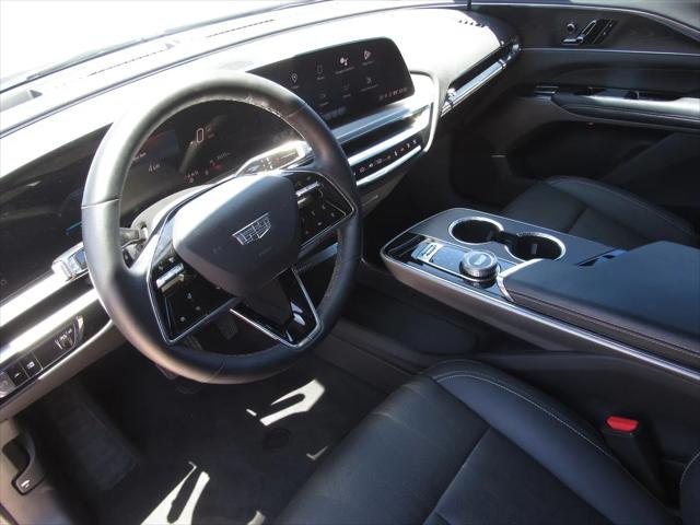 2024 Cadillac iQ Sport w/1SF