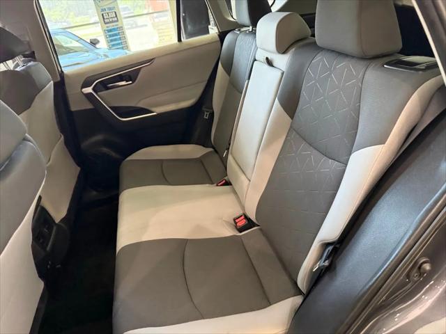 2019 Toyota RAV4 Hybrid XLE