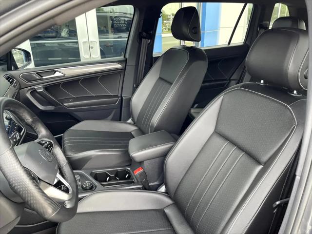 2022 Volkswagen Tiguan 2.0T SE R-Line Black