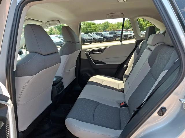 2020 Toyota RAV4 Hybrid XLE