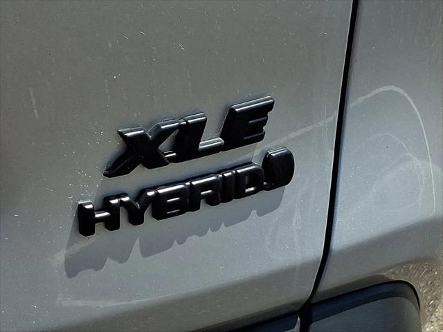 2020 Toyota RAV4 Hybrid XLE