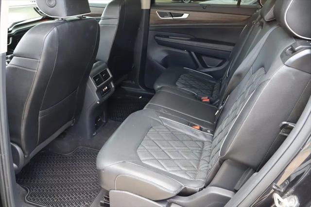 2024 Volkswagen Atlas 2.0T SEL Premium R-Line