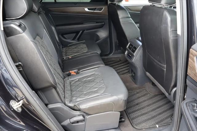2024 Volkswagen Atlas 2.0T SEL Premium R-Line